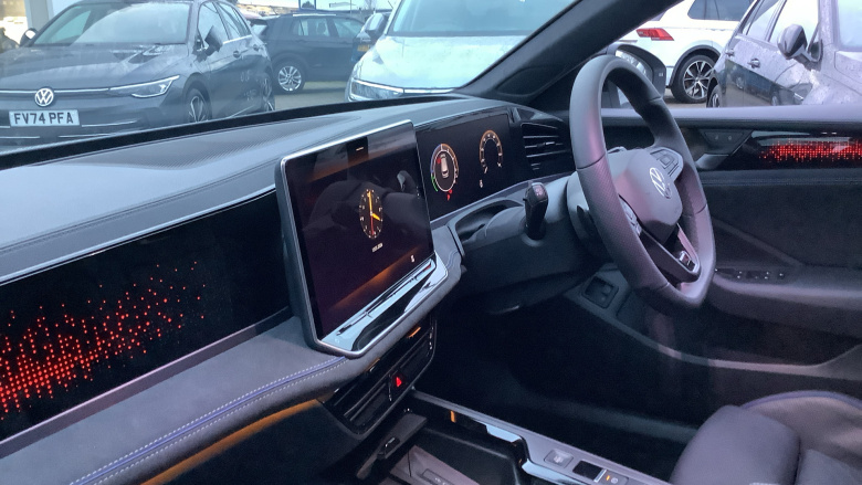 Volkswagen Passat 1.5 TSI eHybrid R-Line 5dr DSG Estate